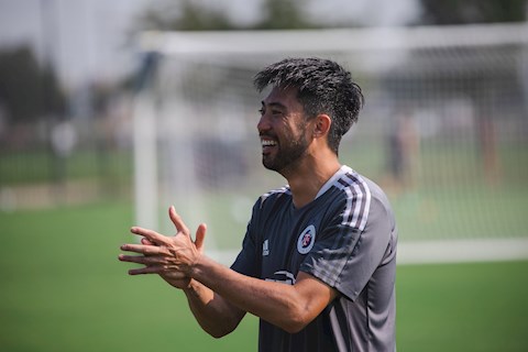 Lee Nguyễn chúc mừng chiến tích lịch sử của ĐT nữ Việt Nam