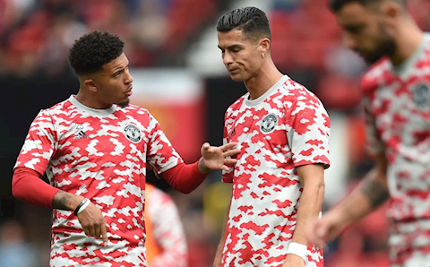 MU lỗ 1 tỉ euro tiền chuyển nhượng trong 10 năm qua