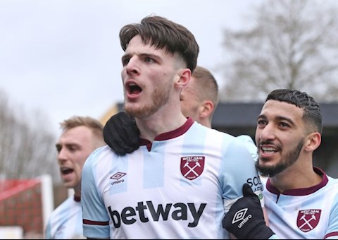 Khả năng Declan Rice gia nhập Chelsea phụ thuộc vào Kante