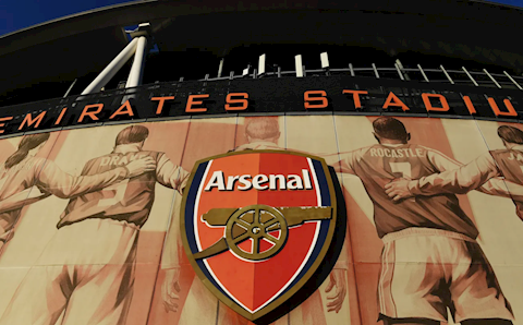 Arsenal lỗ nặng, bắt đầu tăng giá vé vào sân từ mùa sau