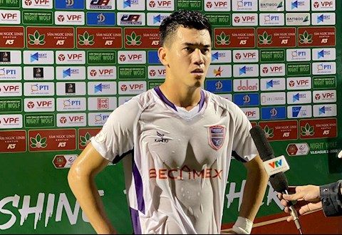 Tiến Linh tiết lộ lợi thế khi cạnh tranh với các tiền đạo ngoại