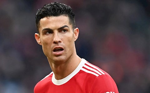 Ronaldo nhận lời khuyên để chơi bóng đến năm 40 tuổi