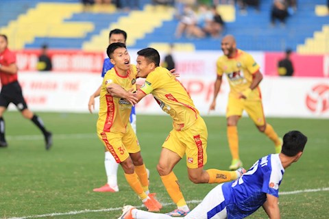 Bầu Đoan thưởng cực lớn cho CLB Thanh Hoá sau trận thắng lịch sử