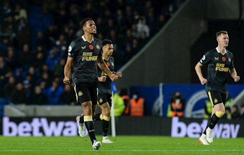 Cầu thủ Newcastle đứng trước án phạt vì vạ miệng