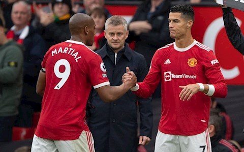 Martial tiết lộ thực hư chuyện Ronaldo làm chia rẽ phòng thay đồ MU