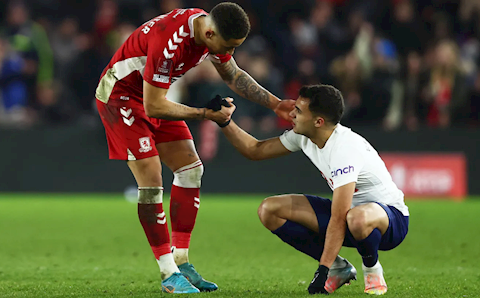 Alan Shearer chỉ trích Tottenham vì để thua Middlesbrough