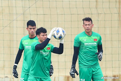 Hai tuyển thủ Việt Nam kiểm tra doping sau trận thua Oman