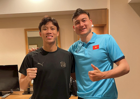 Văn Lâm trở lại Việt Nam, chuẩn bị gia nhập đại gia V.League