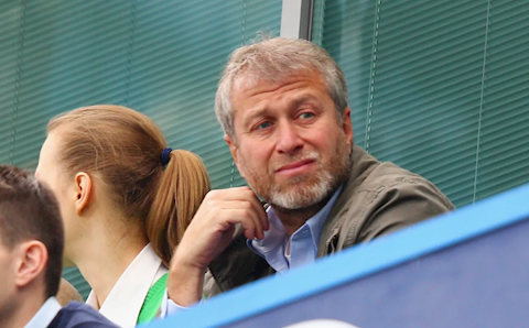 NÓNG: Abramovich bị đóng băng tài sản, không thể bán Chelsea