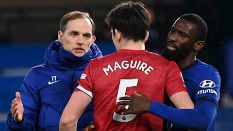 Erik ten Hag tước băng đội trưởng của Harry Maguire, chọn Rudiger