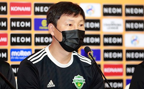 NÓNG: Tân HLV ĐT Việt Nam lộ diện