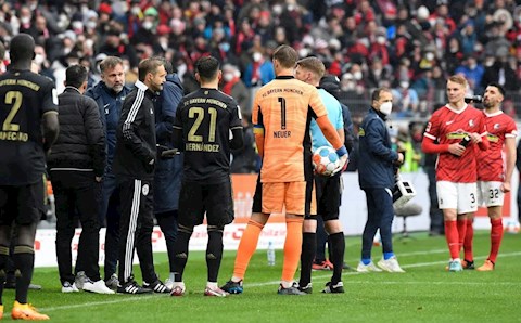 Chính thức có kết luận vụ Bayern thi đấu với 12 cầu thủ