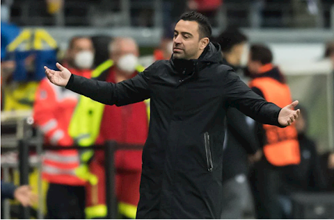 HLV Xavi thất vọng vì Barca không thể thắng Frankfurt