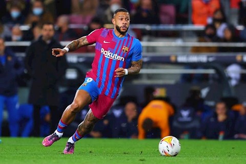 Newcastle muốn qua mặt Tottenham vụ Memphis Depay