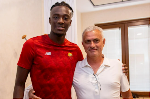 Tammy Abraham tiết lộ điều bất ngờ về cách ứng xử của Mourinho