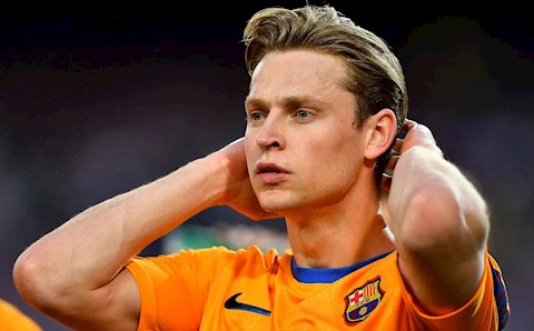 Xavi không phủ nhận khả năng De Jong gia nhập MU