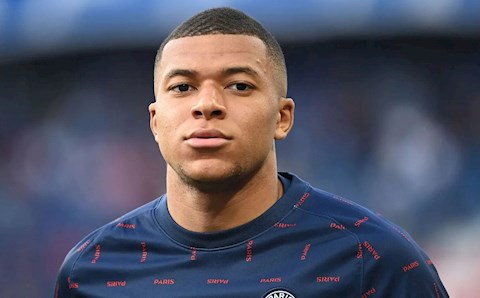 Chủ tịch UEFA đáp trả những chỉ trích về thương vụ Mbappe