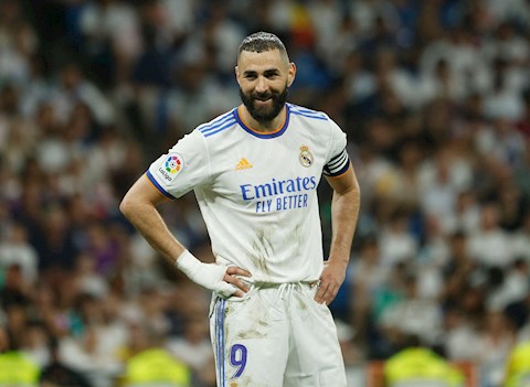 Benzema: Fan Liverpool có vẻ đang tự tin thái quá