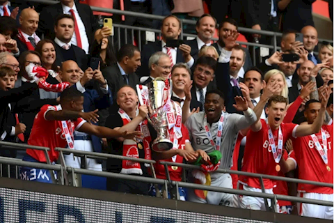 Trở lại Ngoại hạng Anh sau 23 năm, các thành viên của Nottingham Forest nói gì?