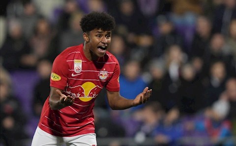 Sát thủ của Salzburg từ chối lời đề nghị khủng từ MU