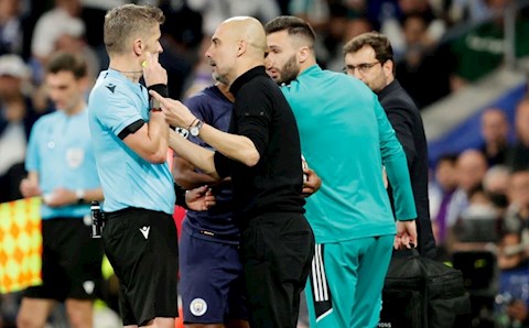 Trọng tài thổi còi sớm, tước cơ hội cuối cùng của Man City trước Real