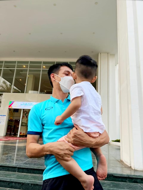 Thủ quân U23 Việt Nam được tiếp sức trước trận khai màn SEA Games 31