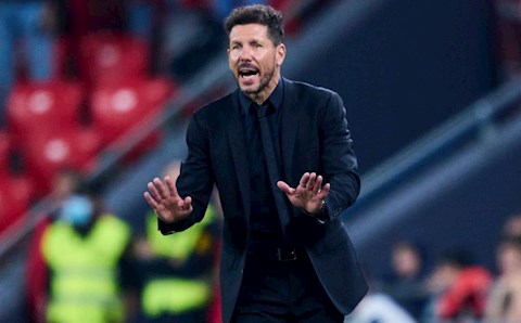 Simeone tuyên bố Atletico không dựng hàng rào đón tân vương Real Madrid