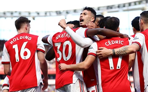 Điểm nhấn Arsenal 2-1 Leeds: Đặt một chân tới Champions League