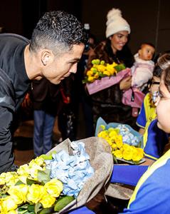 Ronaldo xuất hiện rạng rỡ tại Saudi Arabia