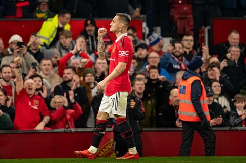 Antony lên tiếng đáp trả chỉ trích sau bàn thắng cho MU