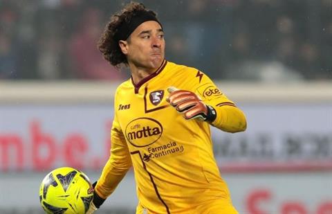 Thủ môn mùa World Cup nhận đến ...8 bàn thua trong 1 trận tại Serie A