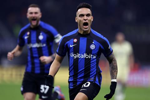 Chung kết World Cup hay Champions League đều cảm xúc như nhau