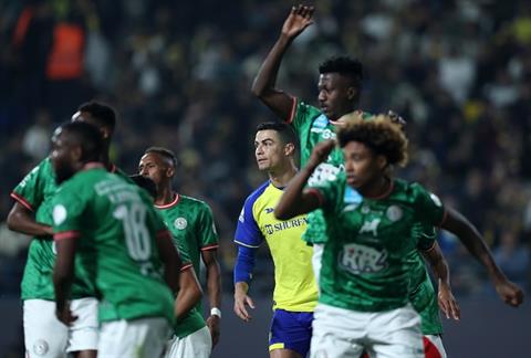 HLV Al Nassr nói điều Ronaldo không muốn nghe