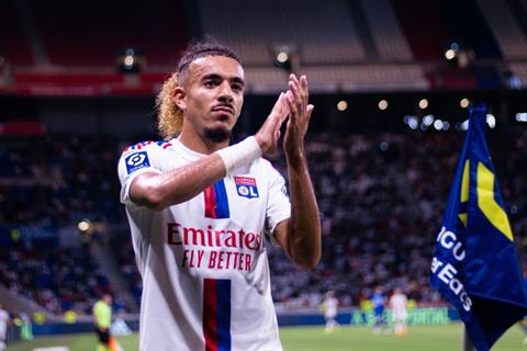 Malo Gusto chưa thi đấu ngay cho Chelsea 