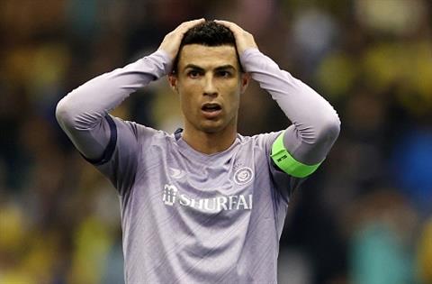 HLV trưởng Al Nassr trách móc Ronaldo sau trận thua