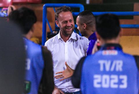 HLV Polking phủ nhận chuyện trở lại V-League làm việc