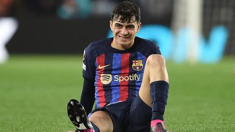 Barca trả giá đắt sau trận hoà MU