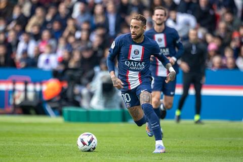 Neymar bỏ lỡ trận lượt về với Bayern 