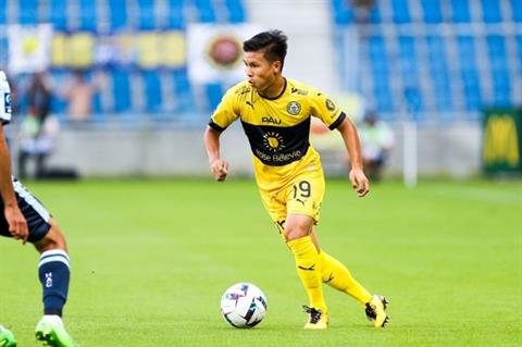 Báo Pháp bi quan về tương lai của tiền đạo Quang Hải tại Pau FC