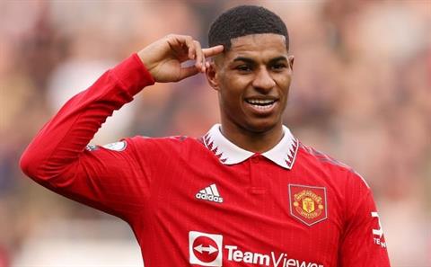 MU cần mua thêm tiền đạo để xoay tua với Rashford