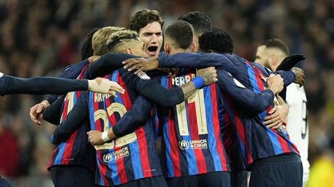 Barca đánh bại Real với thống kê khó tin sau gần 20 năm