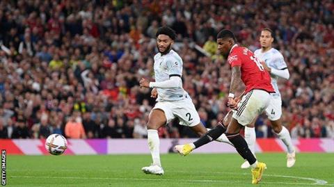 “MU đánh bại Liverpool 2-1 tại Anfield”