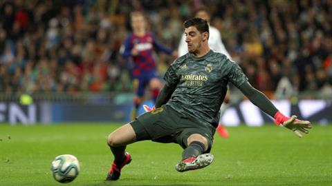 Courtois ấn định ngày tái xuất sân cỏ 