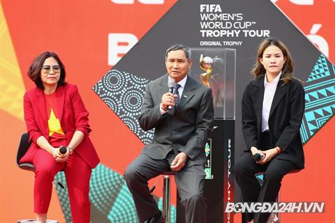 HLV Mai Đức Chung tiết lộ bí mật tâm linh về cúp vàng World Cup