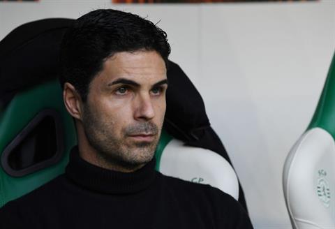 Mikel Arteta nhắc nhở học trò tập trung trước Man City