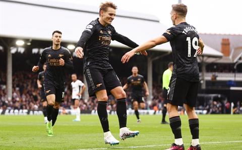 Redknapp: Chức vô địch của Arsenal sẽ là một chiến tích vĩ đại