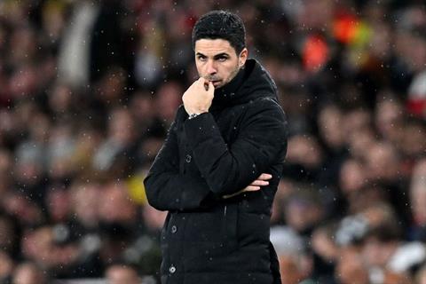 Arteta lên tiếng sau khi ten Hag nói Arsenal may mắn