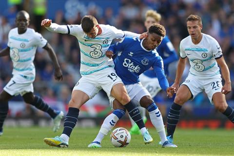 Man City, Chelsea thắng đậm Burnley và Everton