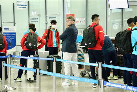 U23 Việt Nam chia 2 nhóm lên đường sang Qatar