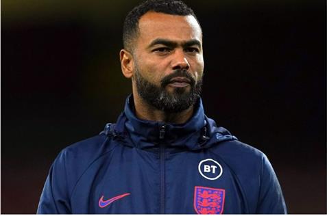 Kẻ trói và dọa chặt ngón tay Ashley Cole bị kết án tù 30 năm